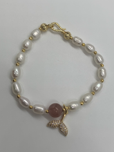 Load image into Gallery viewer, Pearl Mermaid Tail Bracelet with Precious Stone
